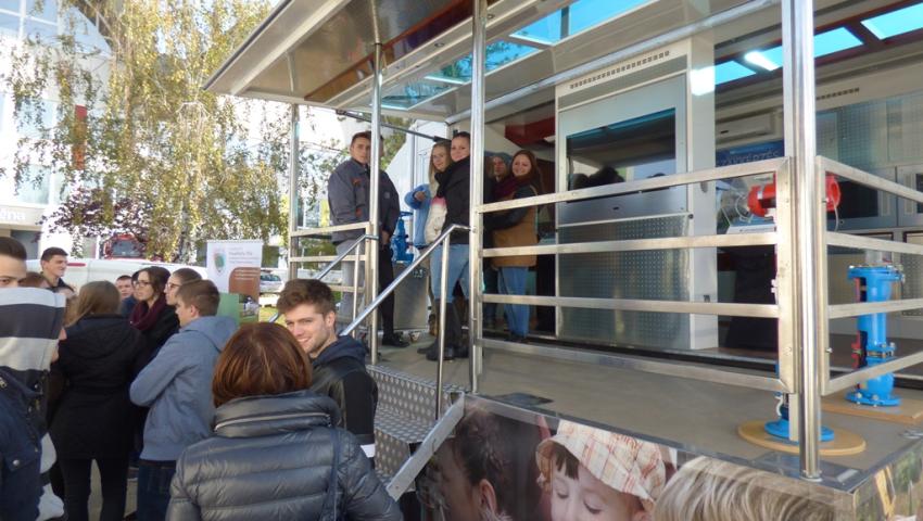 Közlemény - ágazatnépszerűsítő roadshow
